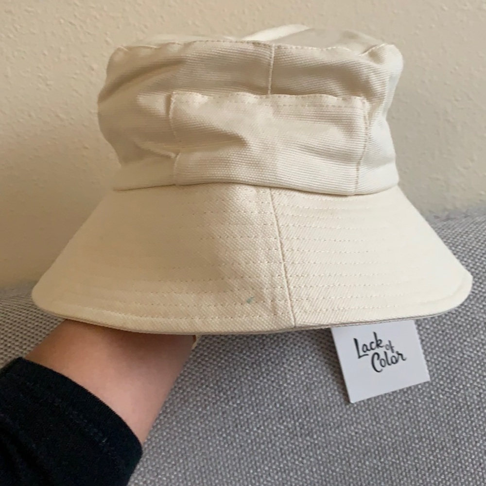 NWT Lack of Color Canvas Wave Bucket Hat, beige, size M/L
